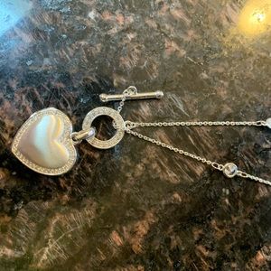 New Things Remembered heart necklace.